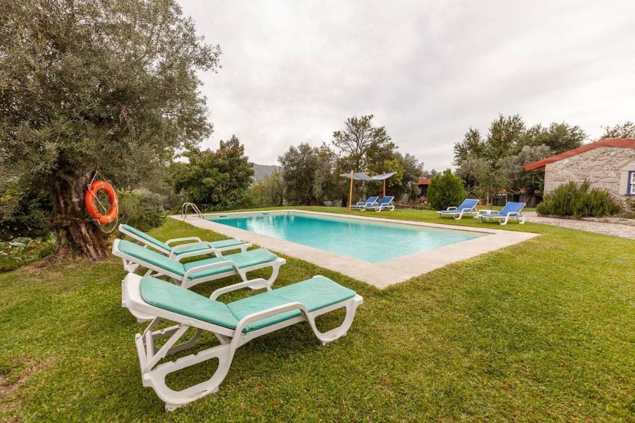 Eido Do Carvalhoso - Casa De Campo Em Arcos De Valdevez Bagian luar foto